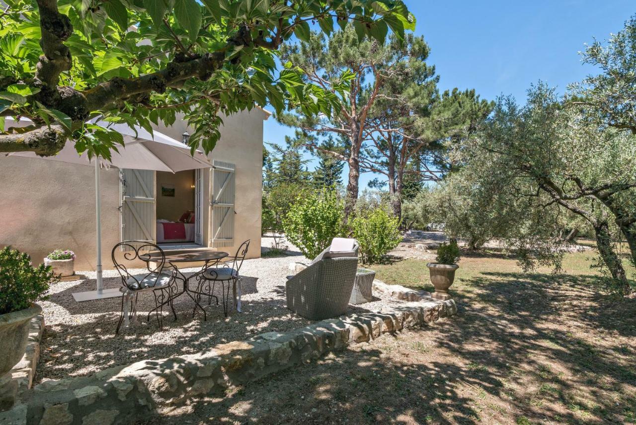 La Meridienne Mouries Exterior photo